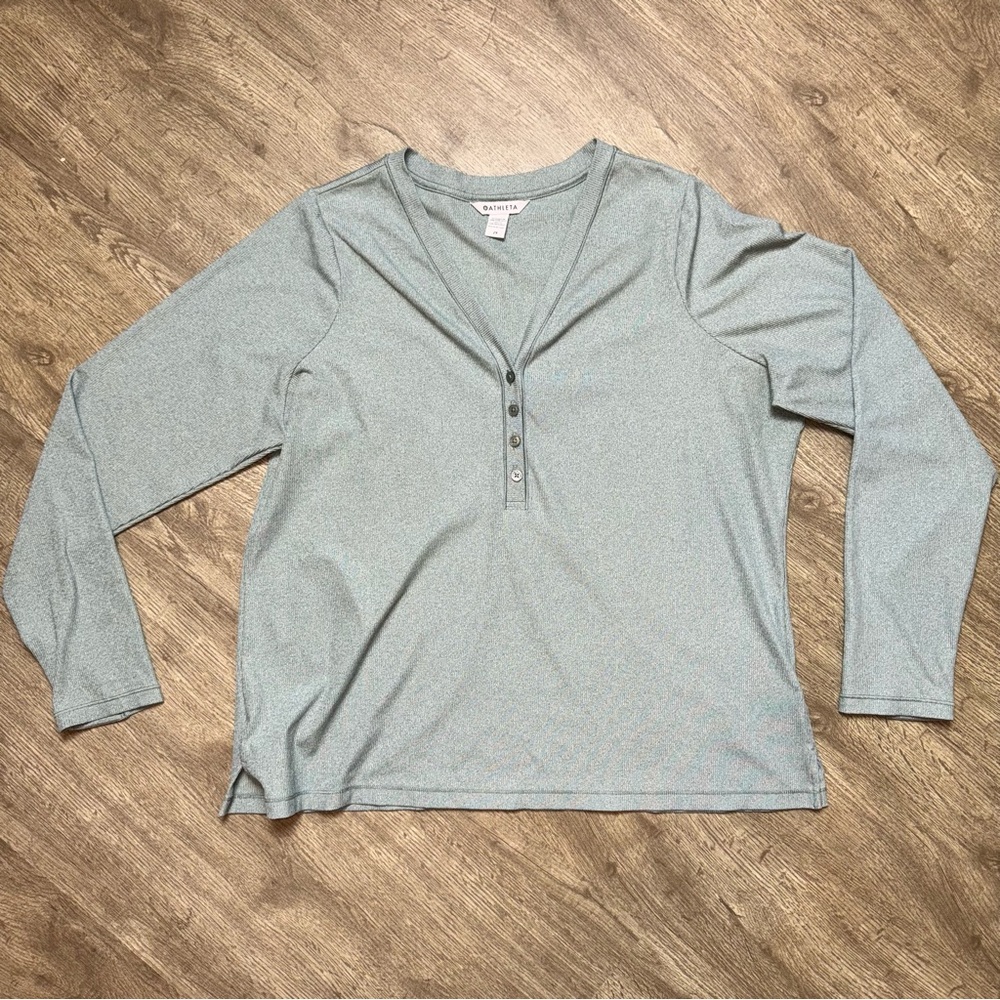 Athleta Uptempo Ribbed Henley Top Sea Moss Sage‎ Green